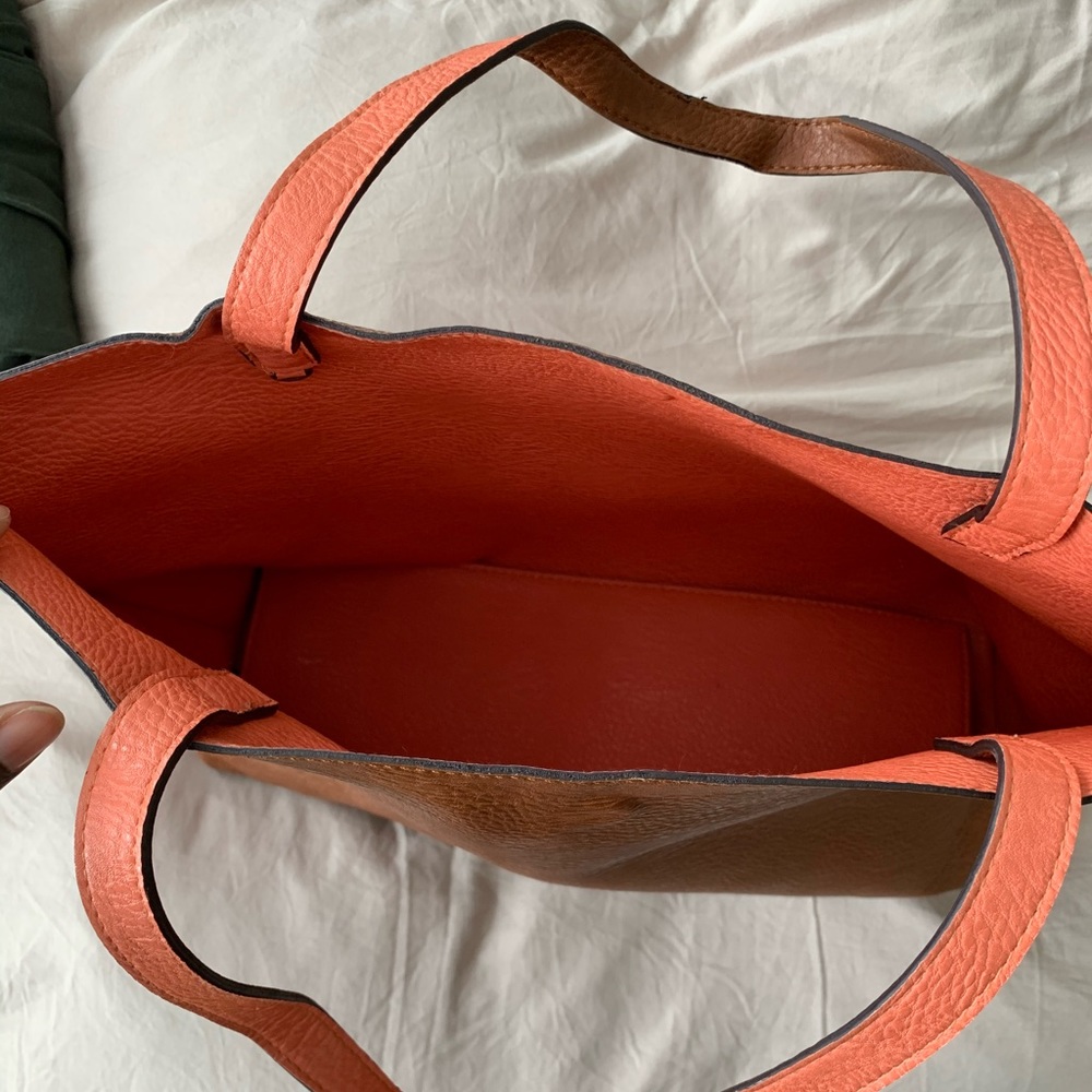 Reversible Shoulder Handbag - Picture 2 of 3